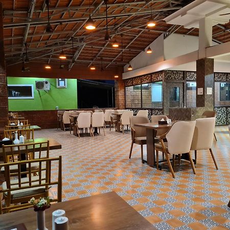 Hillrock Resort & Villas, Neral-Karjat Ngoại thất bức ảnh