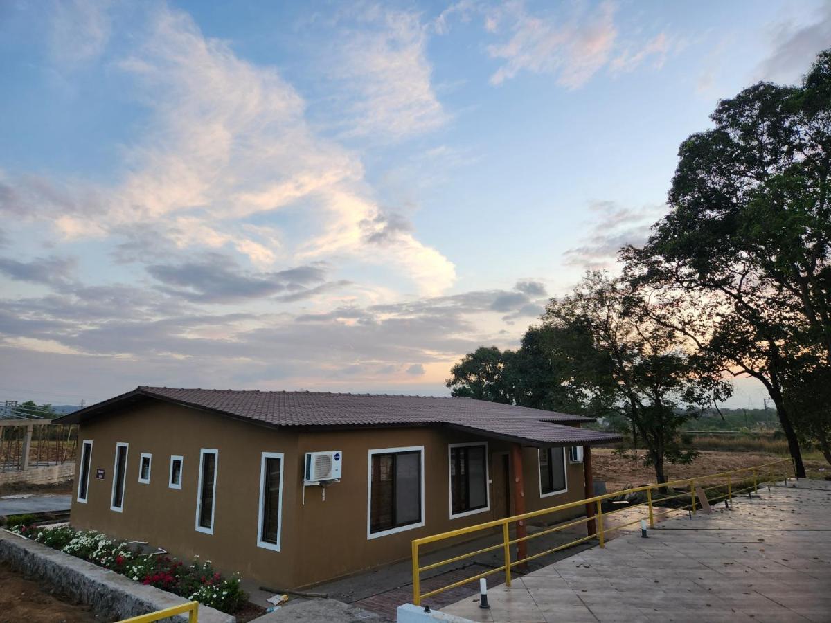 Hillrock Resort & Villas, Neral-Karjat Ngoại thất bức ảnh