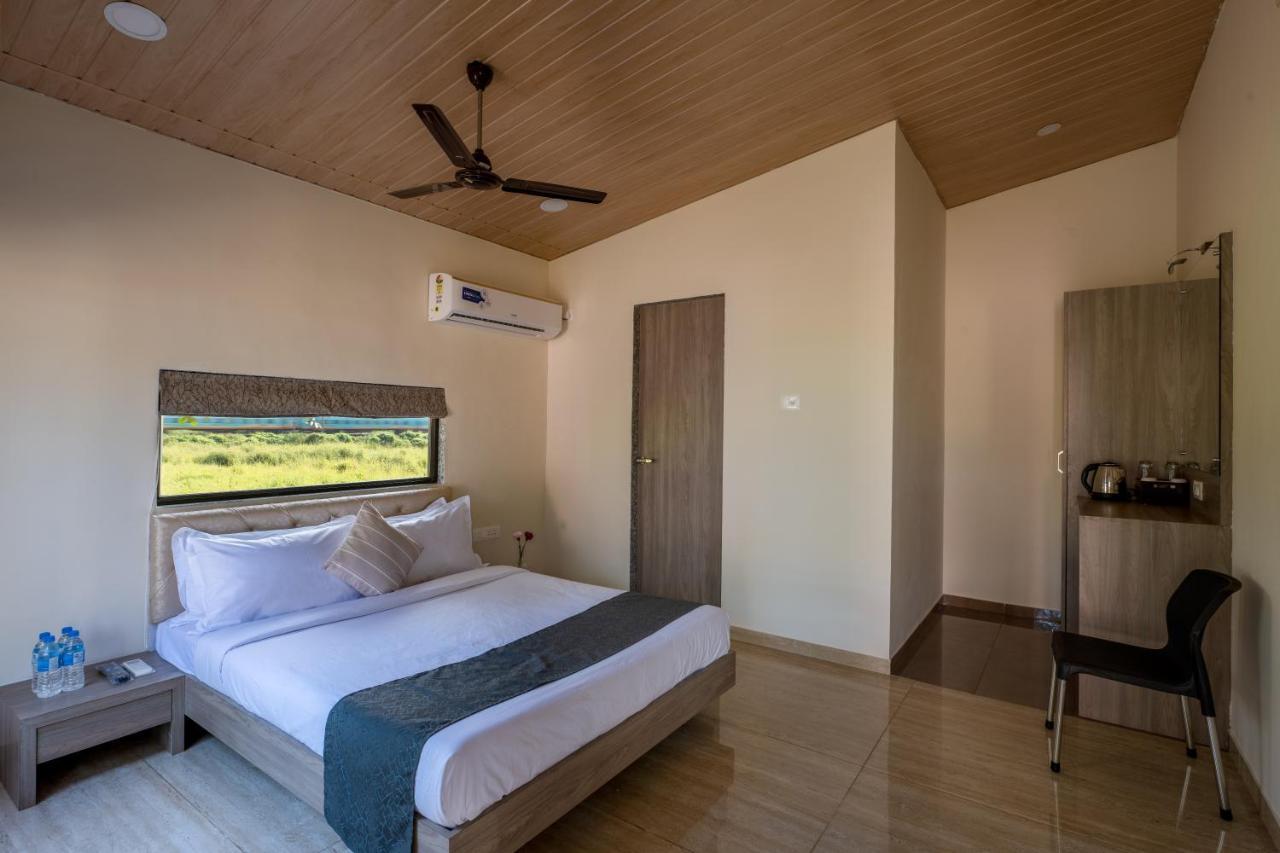 Hillrock Resort & Villas, Neral-Karjat Ngoại thất bức ảnh