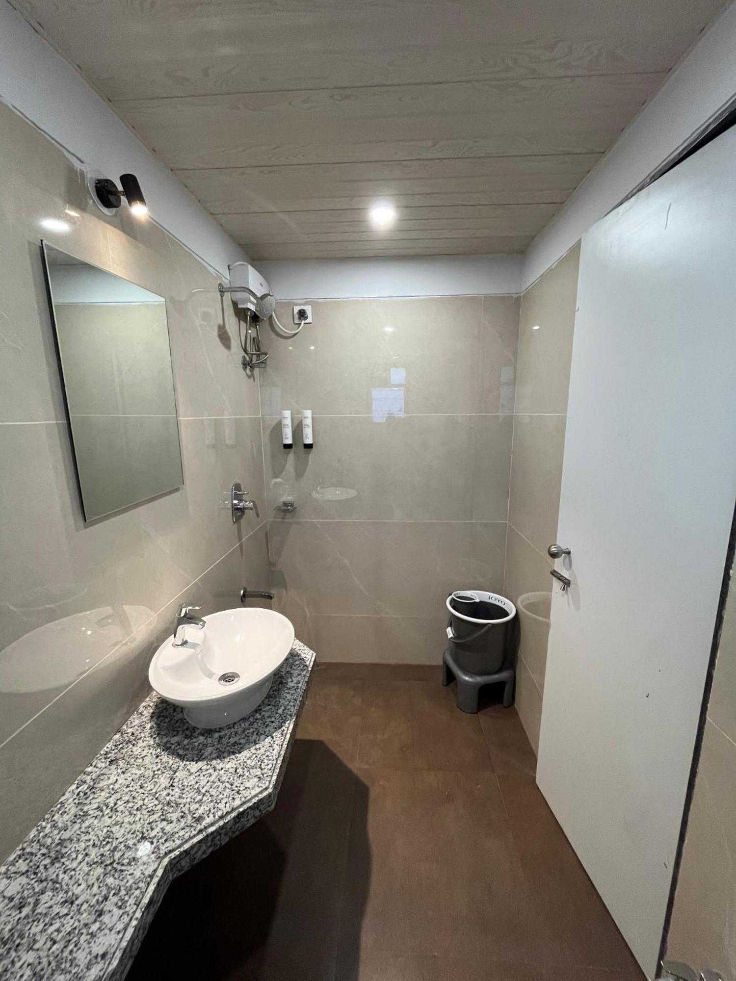 Hillrock Resort & Villas, Neral-Karjat Ngoại thất bức ảnh